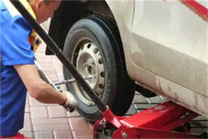什邡附近拖车24小时服务热线电话